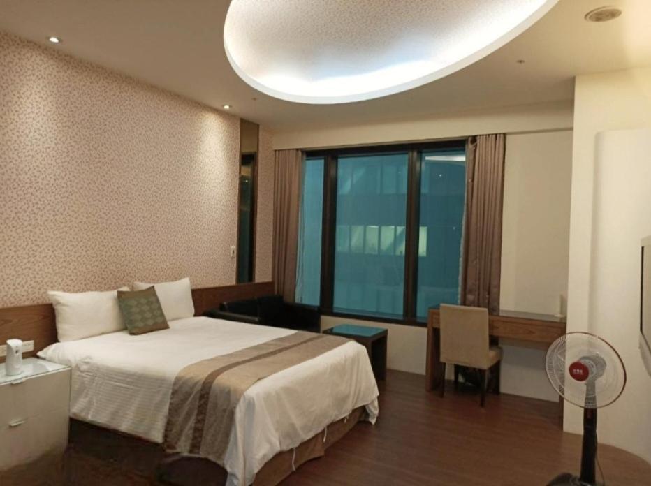 85 Cape Inn Kaohsiung Exterior foto
